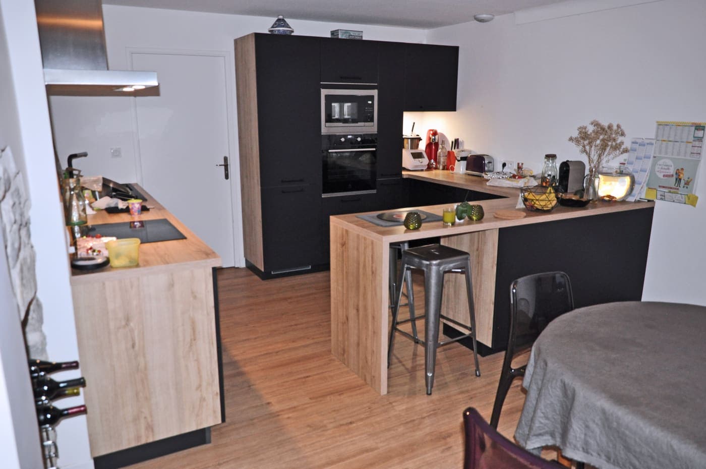 Cuisine noire et bois
